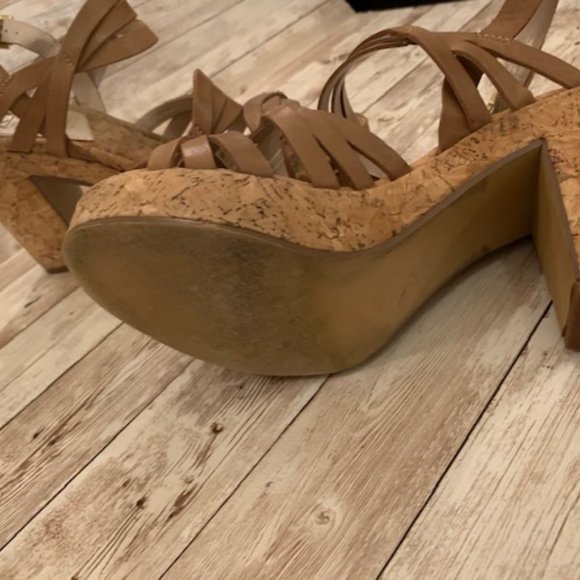 Market Cork Strappy Heeled Neutral Sandal - Picture 7 of 8